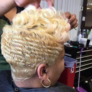 Meet your Posher, Yvette